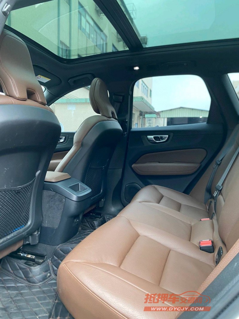 中山21年沃尔沃XC606