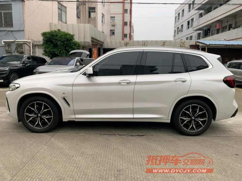 中山23年宝马X33