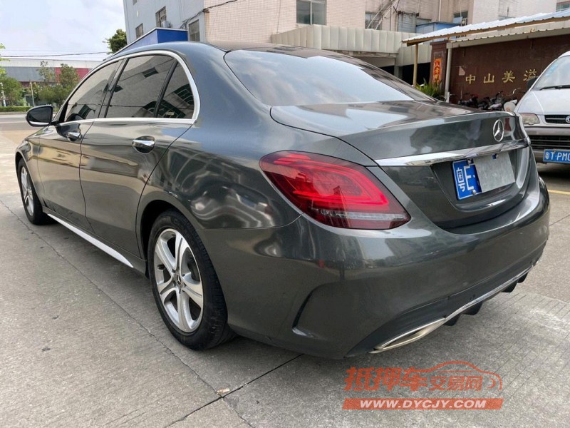 中山19年奔驰C6