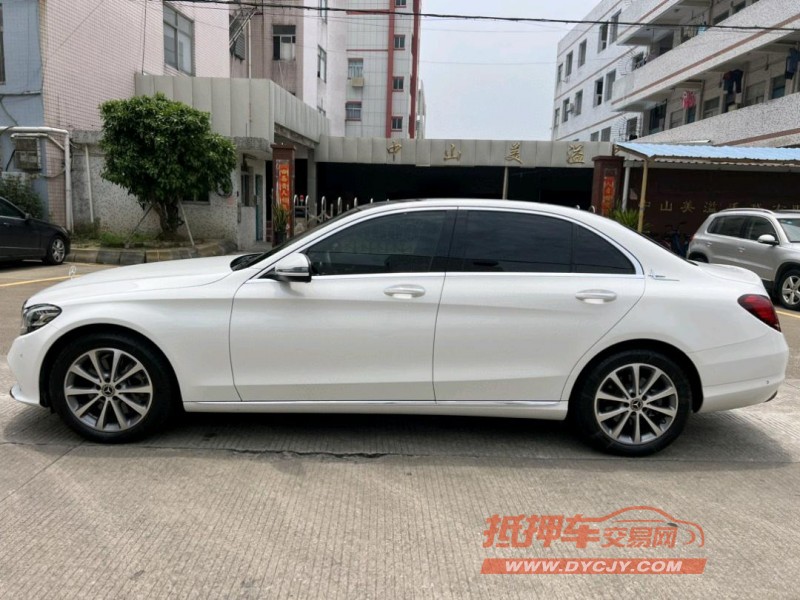 中山21年奔驰C3