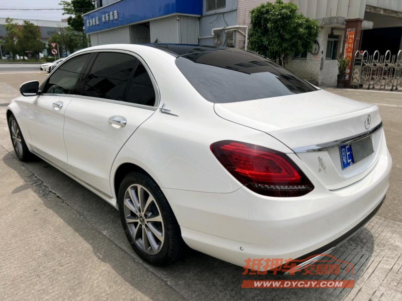 中山21年奔驰C4