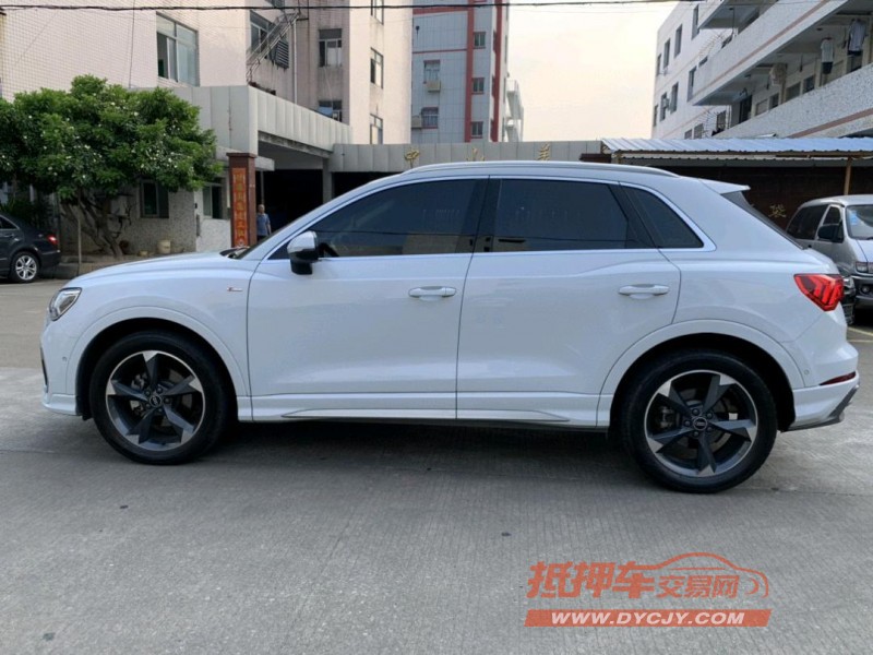中山21年奥迪Q33