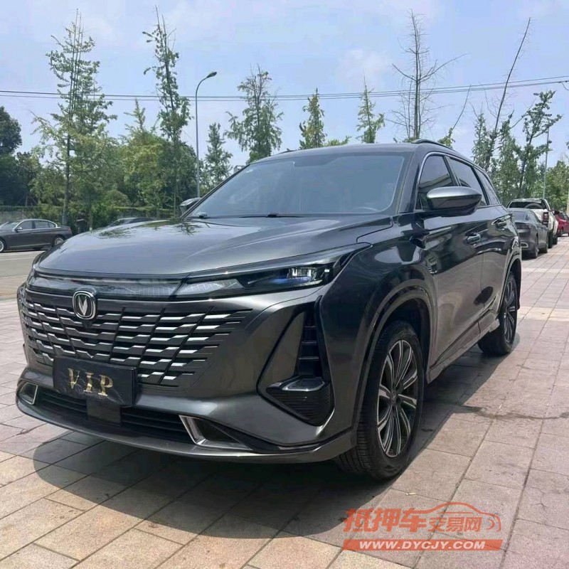 成都23年长安汽车CS752