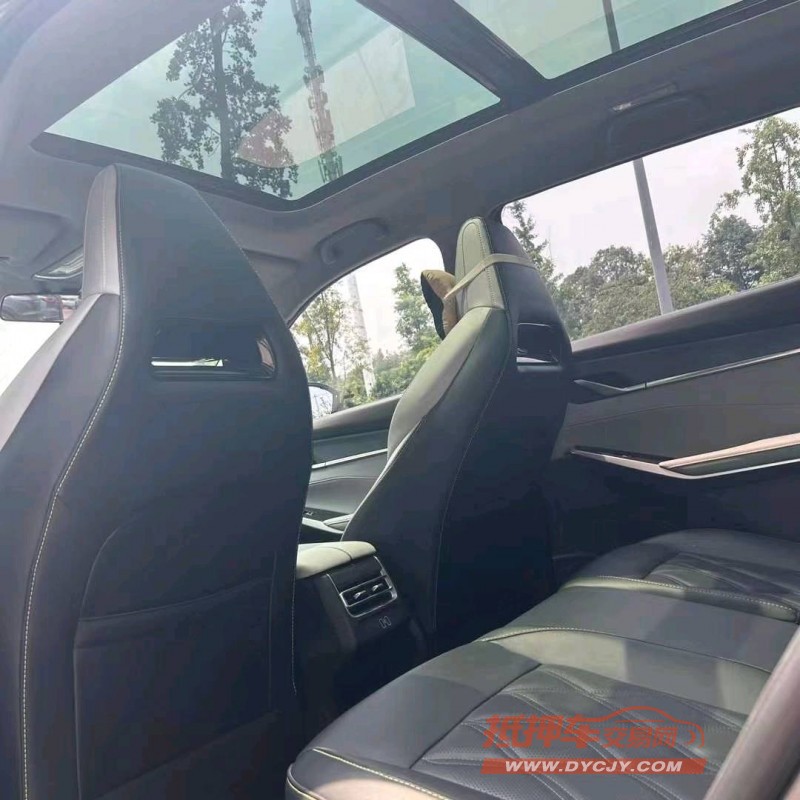 成都23年长安汽车CS753