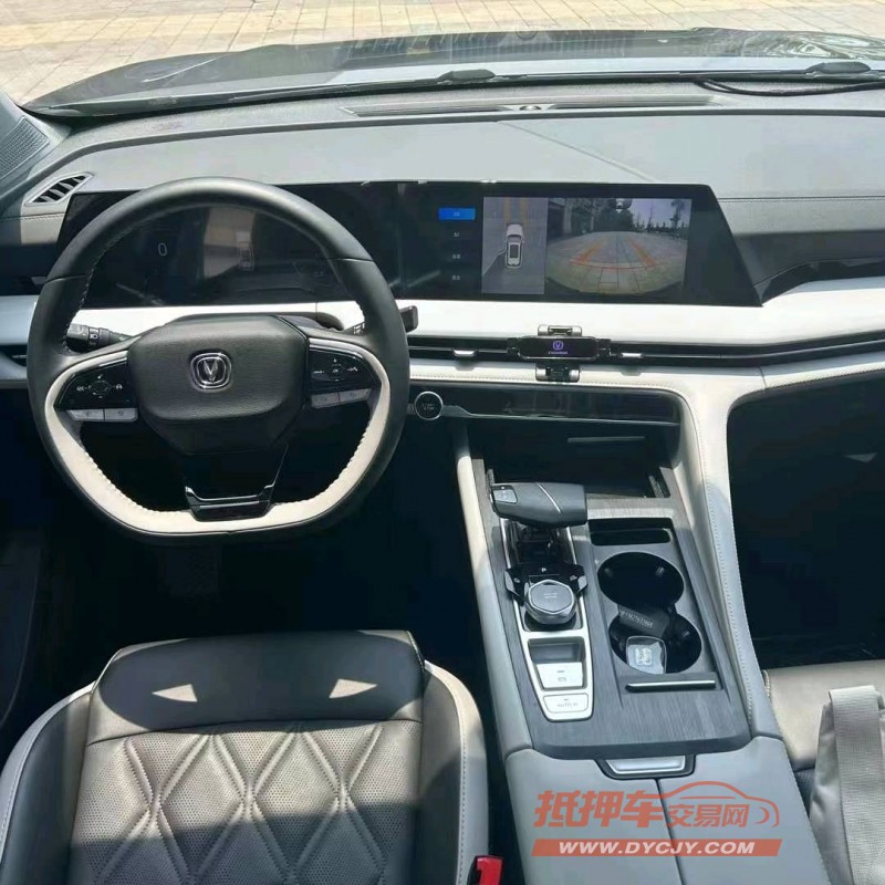 成都23年长安汽车CS754