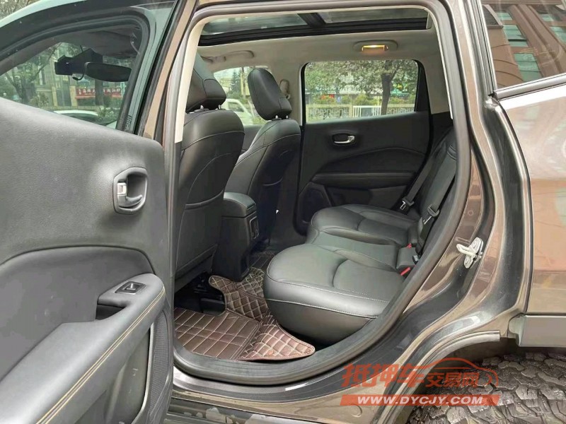 佛山20年Jeep指南者7