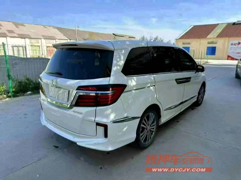 徐州18年本田艾力绅3