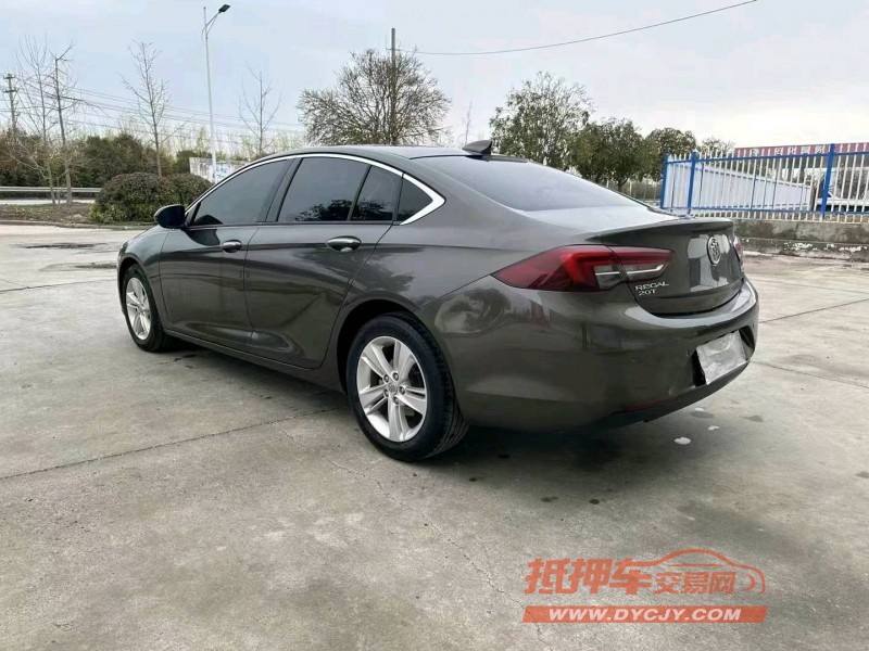 徐州19年别克君威8