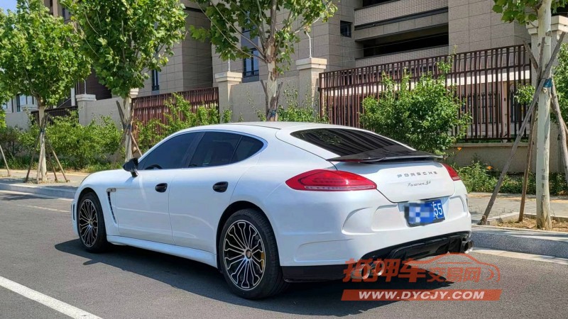 保定13年保时捷帕拉梅拉7