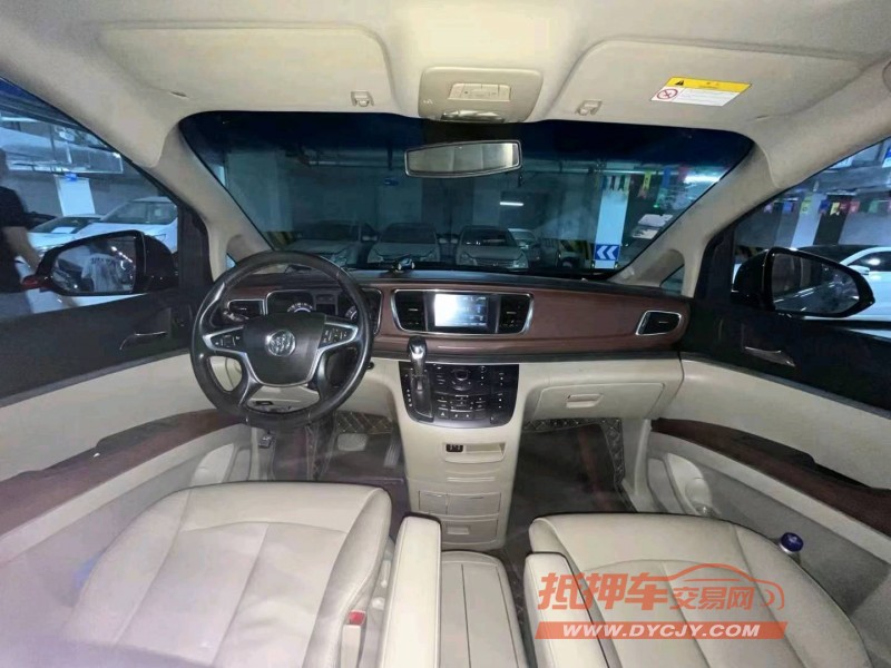 成都18年别克GL85