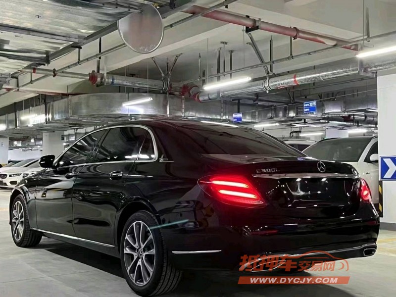 成都19年奔驰E7