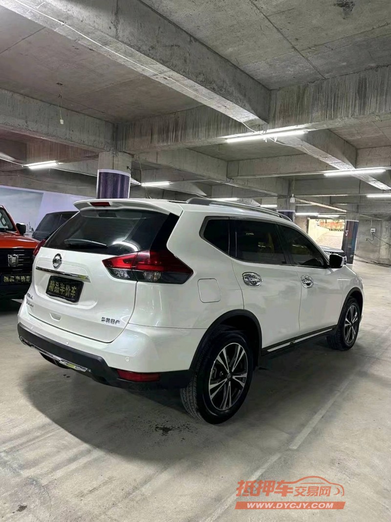 平涼21年日產奇駿7