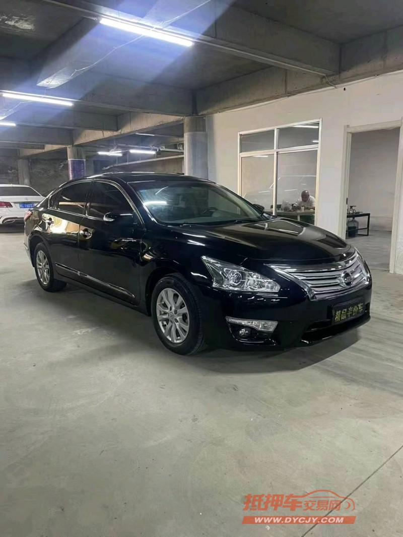 平涼16年日產天籟3