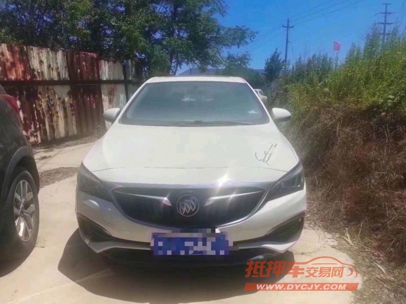 青岛18年别克威朗1