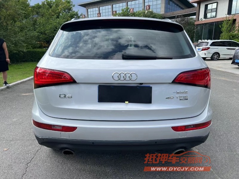 長春13年奧迪Q58