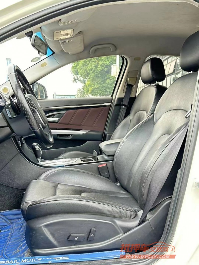 东莞19年北汽绅宝D704