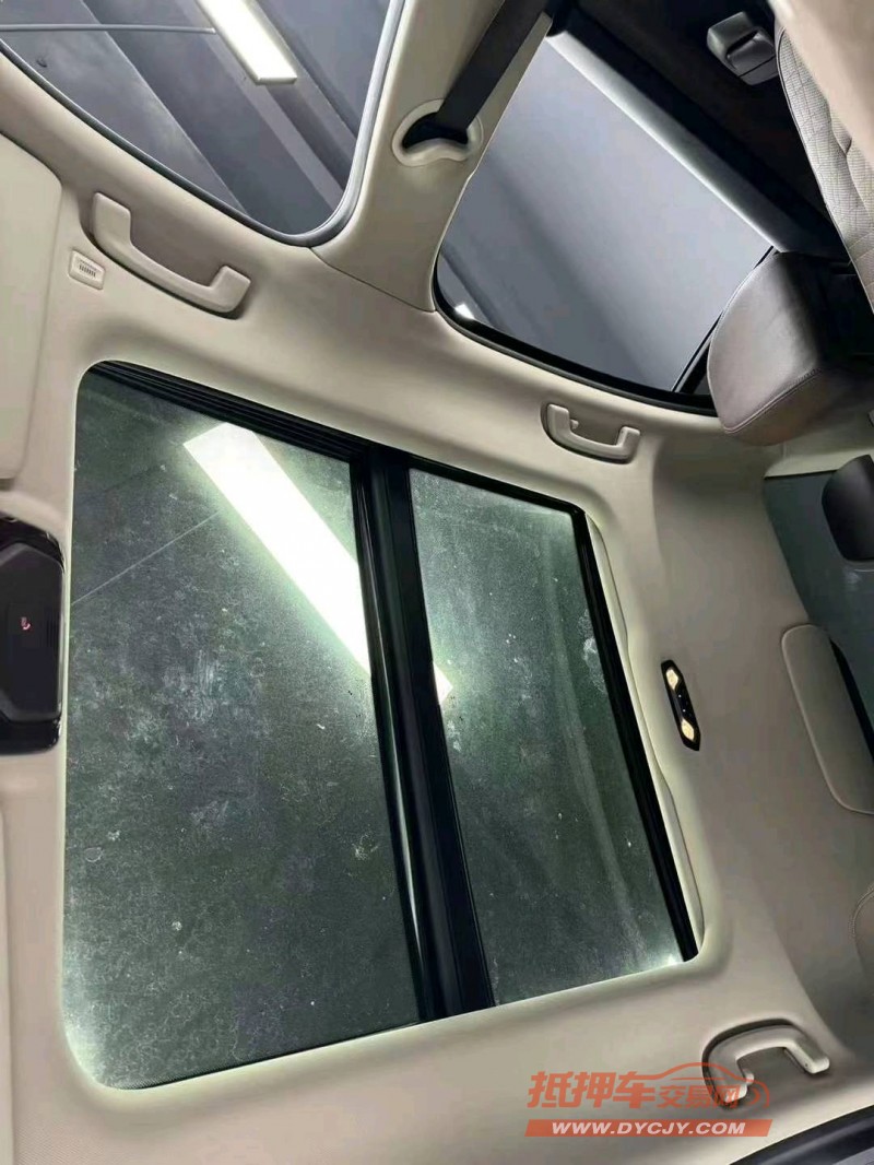 成都22年宝马3系9