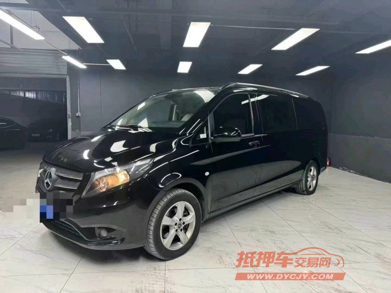 成都20年奔驰威霆3