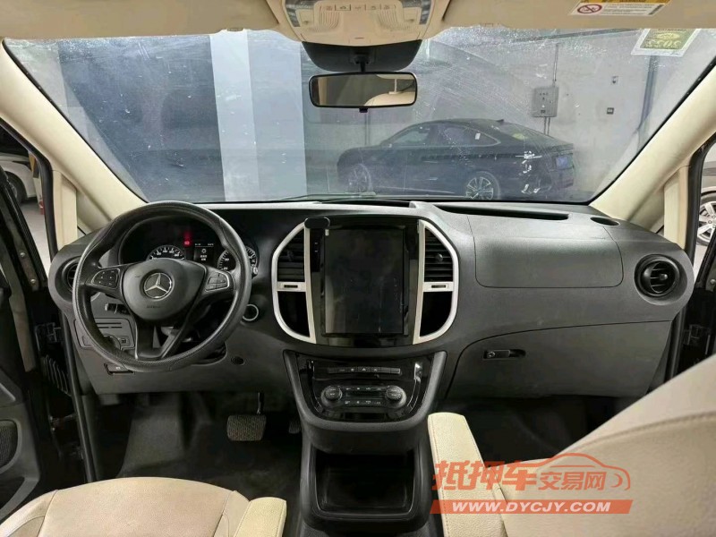 成都20年奔驰威霆6