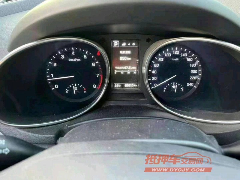 苏州17年现代新胜达9