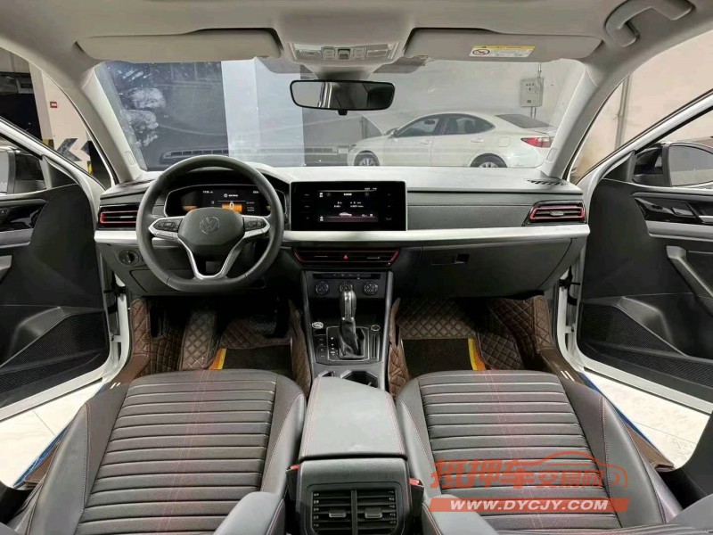 成都23年大众朗逸9