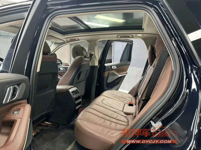 成都21年宝马X59