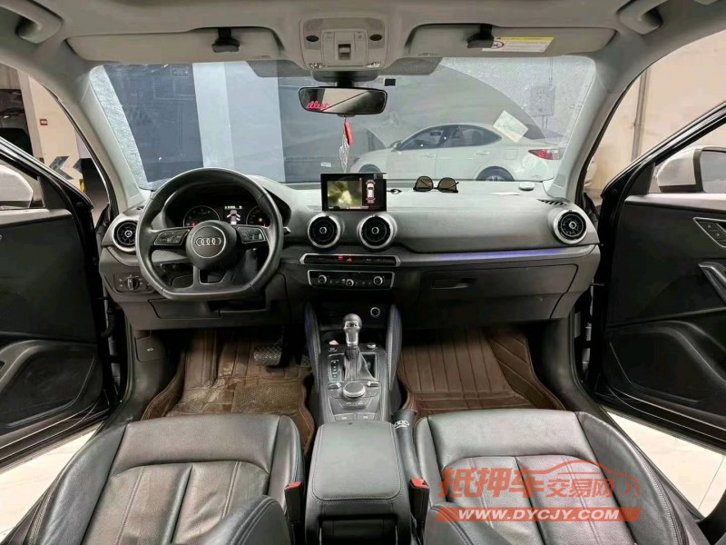 成都22年奥迪Q23