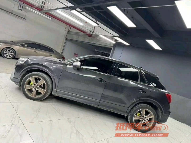 成都22年奥迪Q26