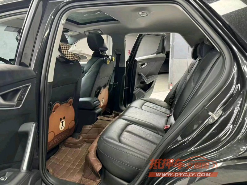 成都22年奥迪Q28