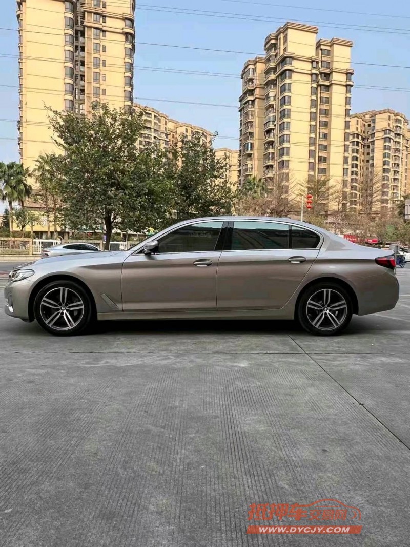 广州21年宝马5系3