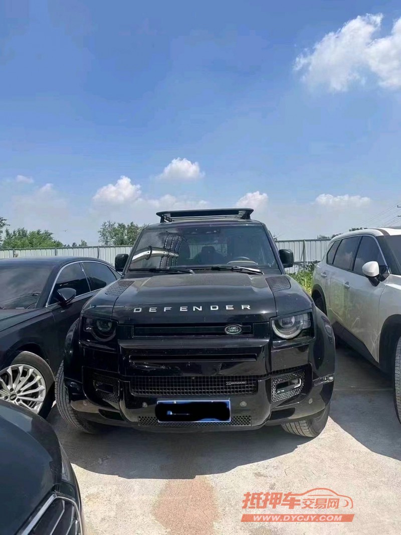 淄博22年路虎卫士1