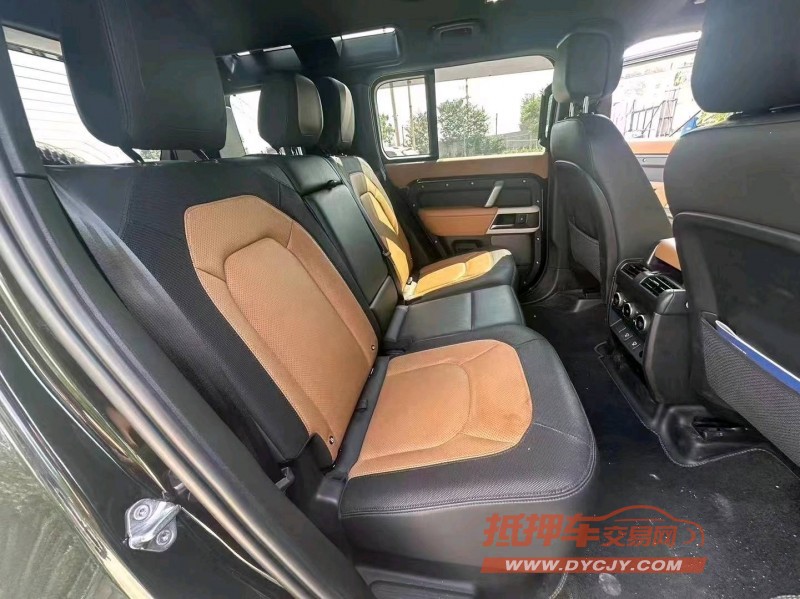 淄博22年路虎卫士7
