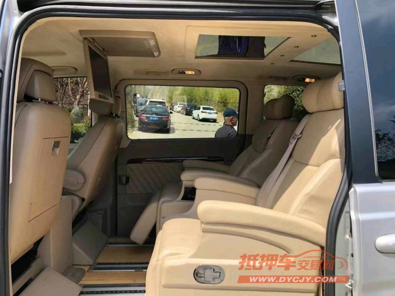 保定17年奔驰唯雅诺4