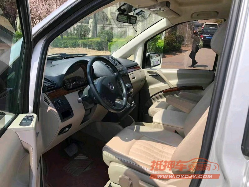 保定17年奔驰唯雅诺5