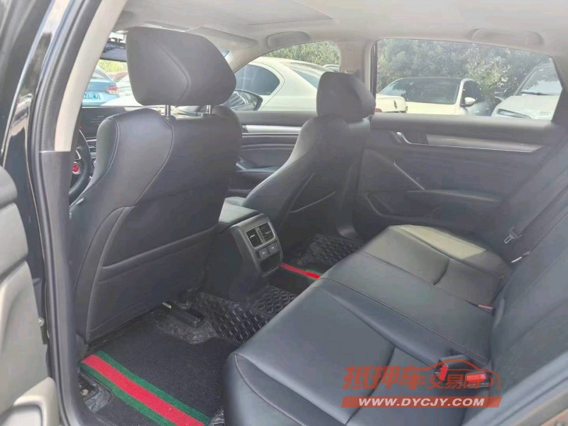 邵阳22年本田雅阁3