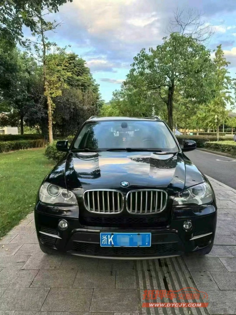 金華12年寶馬X51