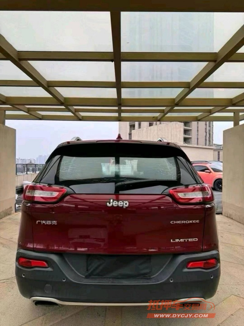 泰州17年Jeep自由光2