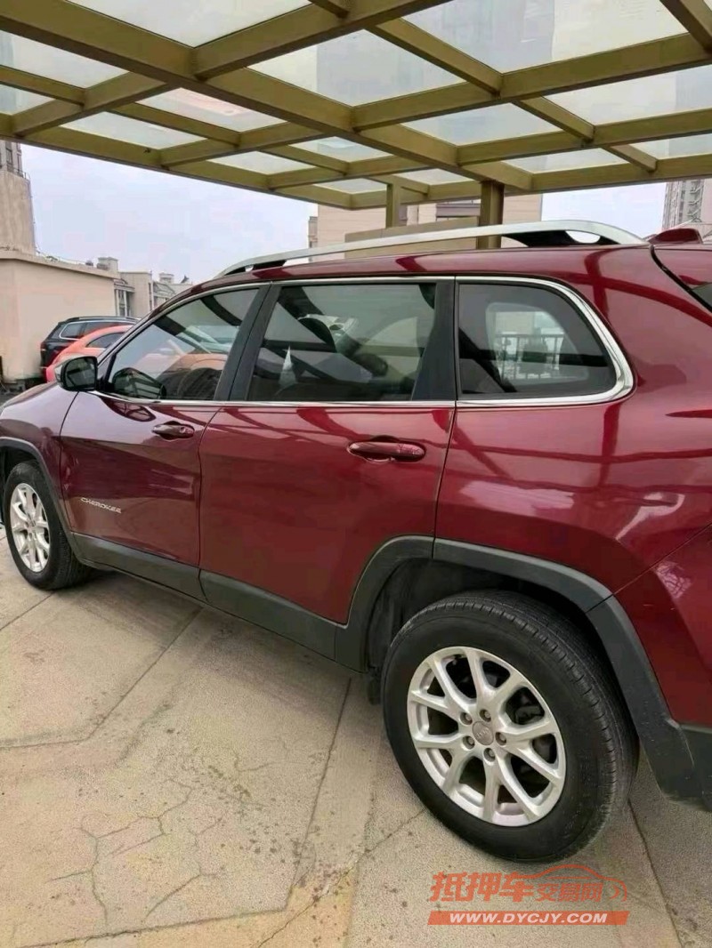 泰州17年Jeep自由光6