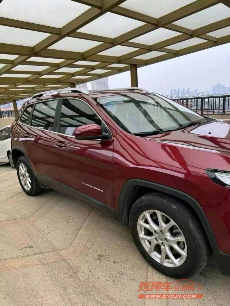 泰州17年Jeep自由光7