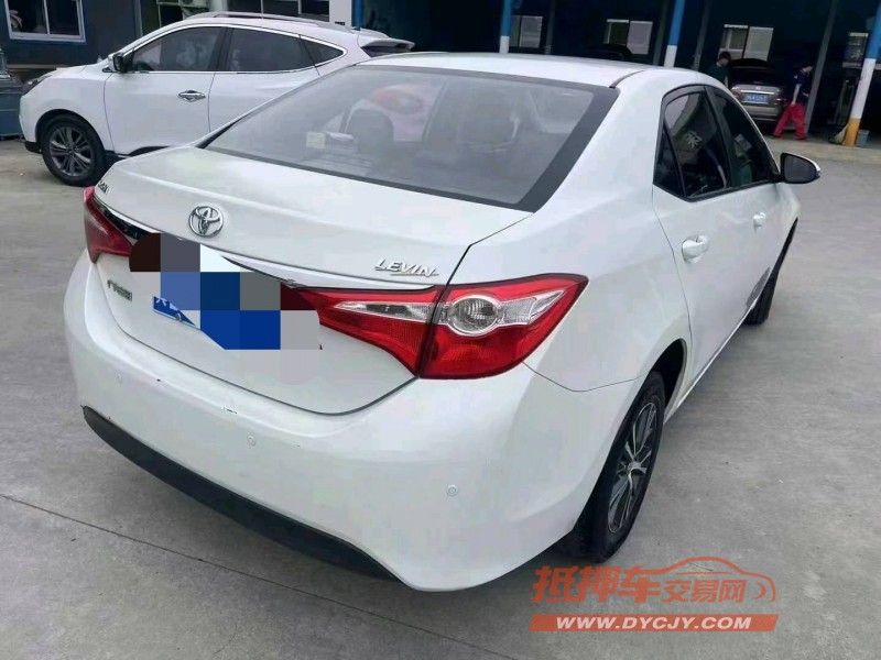 保定15年丰田雷凌3