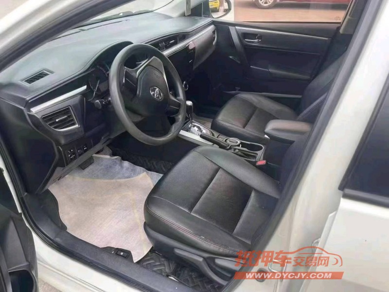 保定15年丰田雷凌8