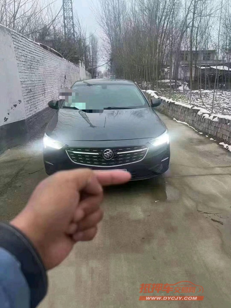 菏泽21年别克君威1