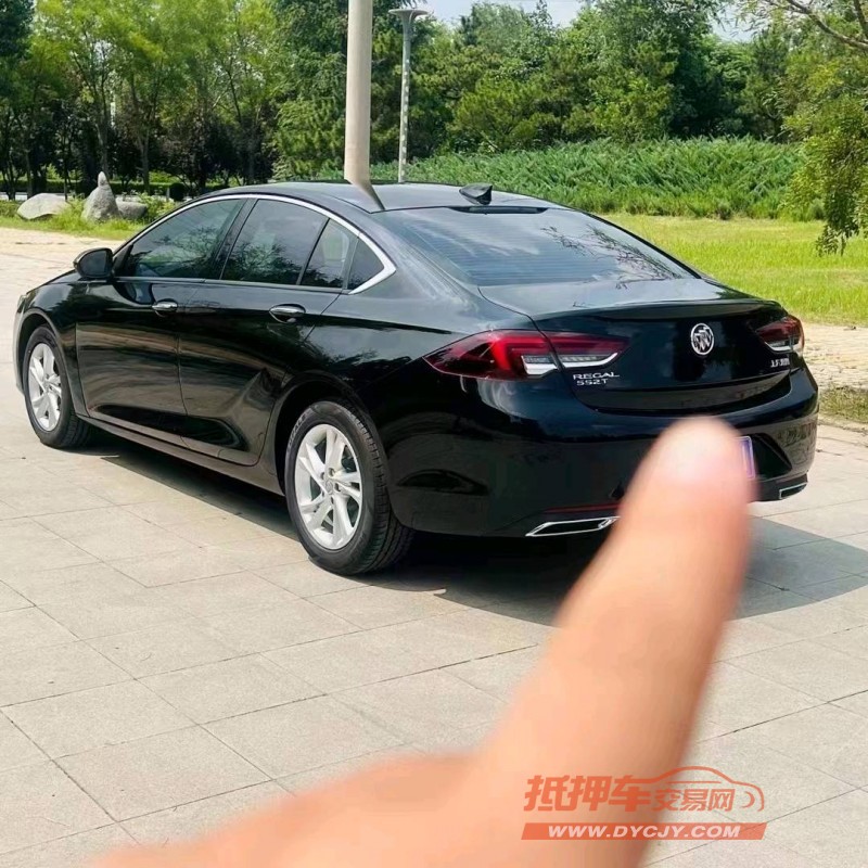 青岛22年别克君威9