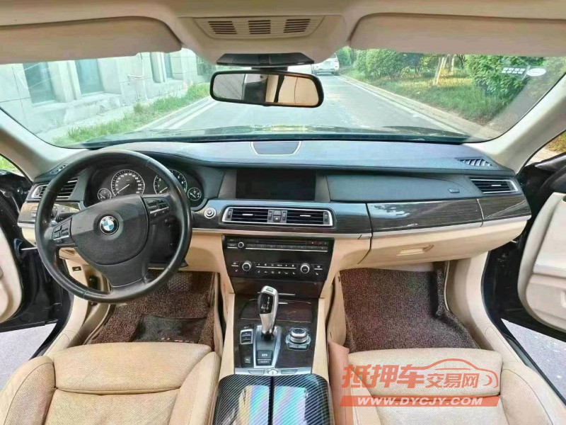 徐州10年宝马7系8