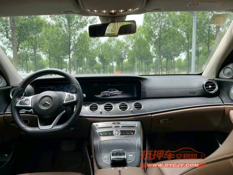 济南18年奔驰E8
