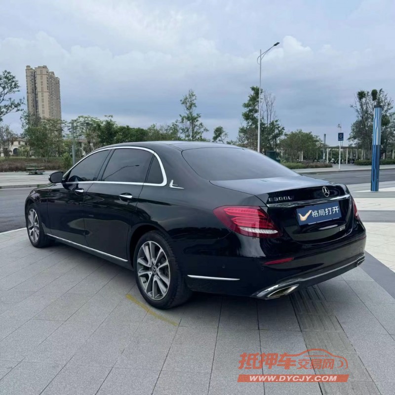 东莞18年奔驰E8