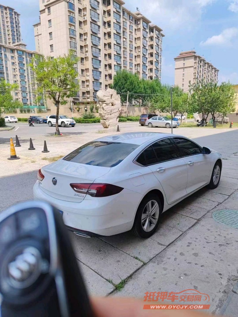 济南19年别克君威5