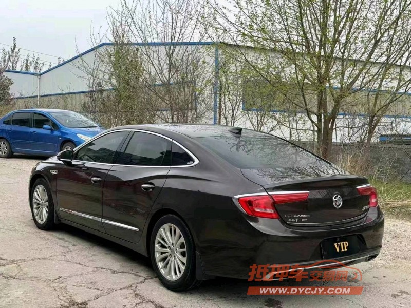 青岛17年别克君越7