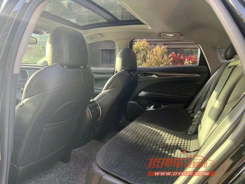 徐州20年别克君越5