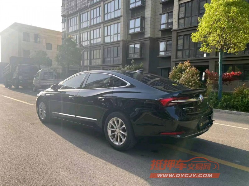 徐州20年别克君越8